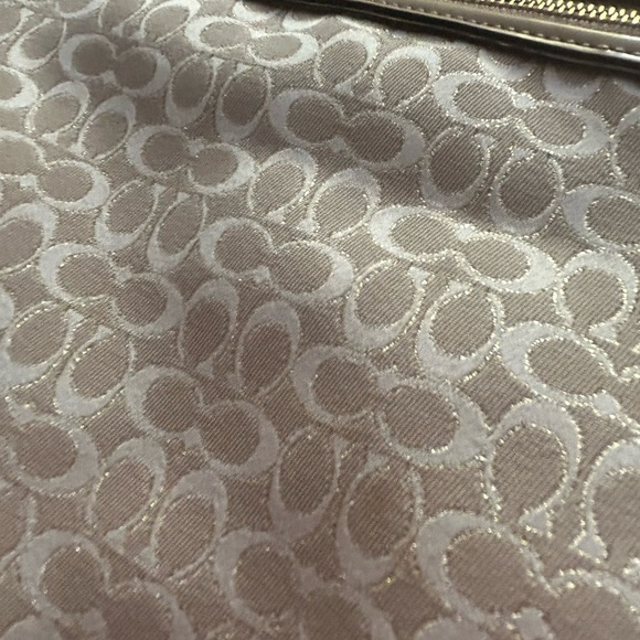 Coach Logo Zipper Tote Satchel Shoulder Bag - Picture 4 of 10